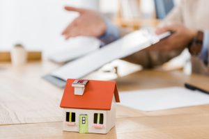 بیمه مسئولیت مالک یا مستاجر واحد مسکونی